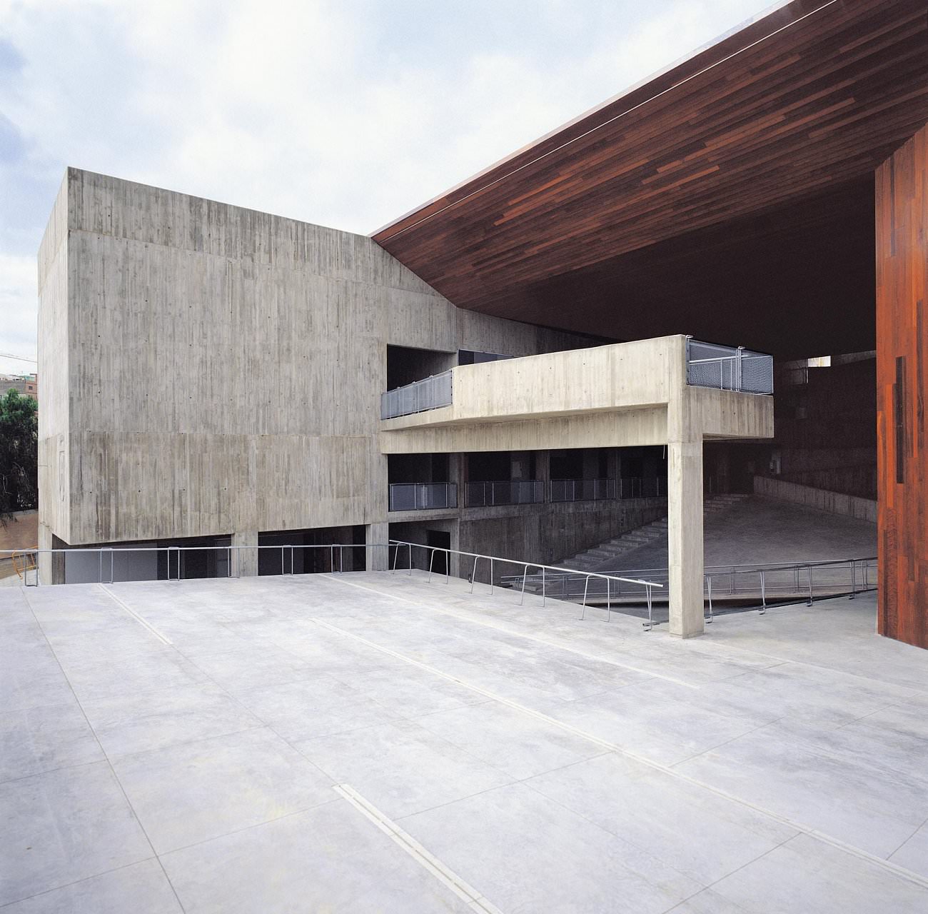 Centro de Enseñanza de Arte Dramático, fotografía de arquitectura 7 realizada por Joaquín Ponce de León