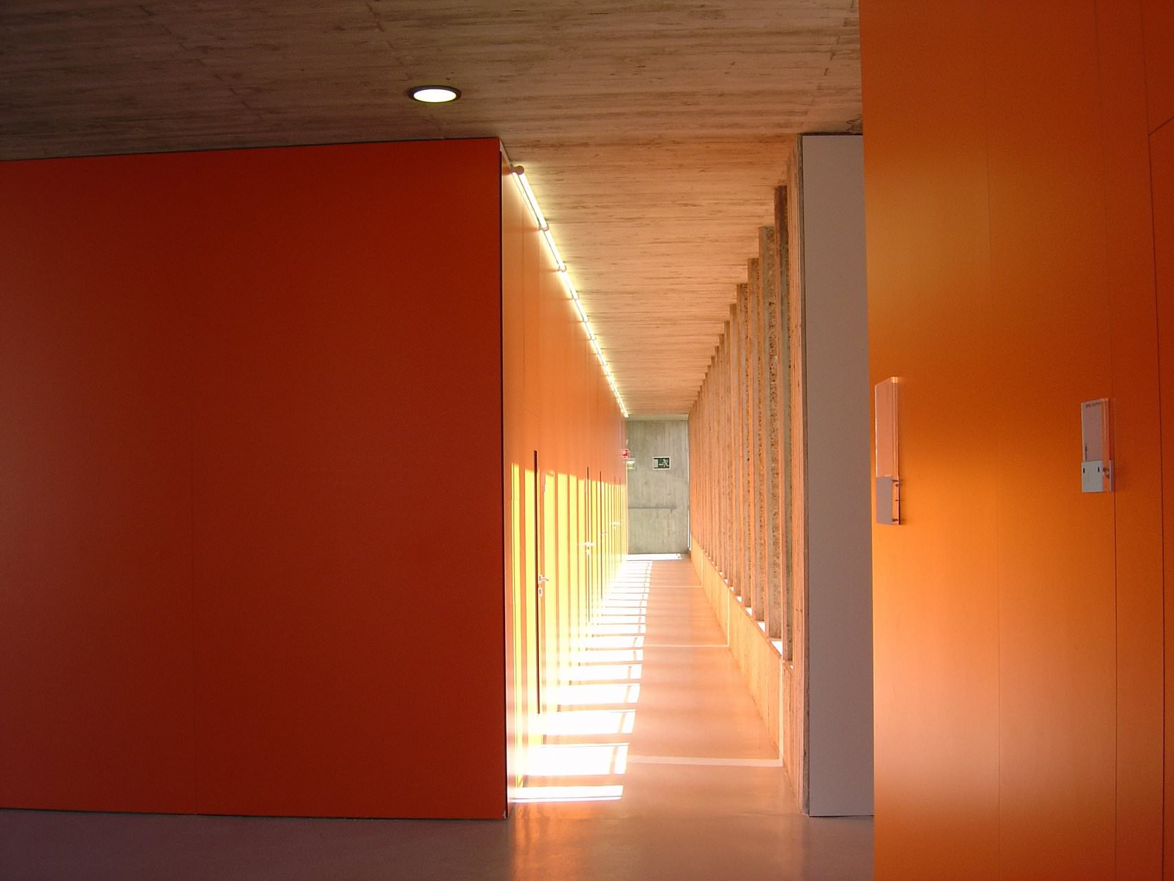 Instituto Marina Cebrián, fotografía de arquitectura 4 realizada por Joaquín Ponce de León